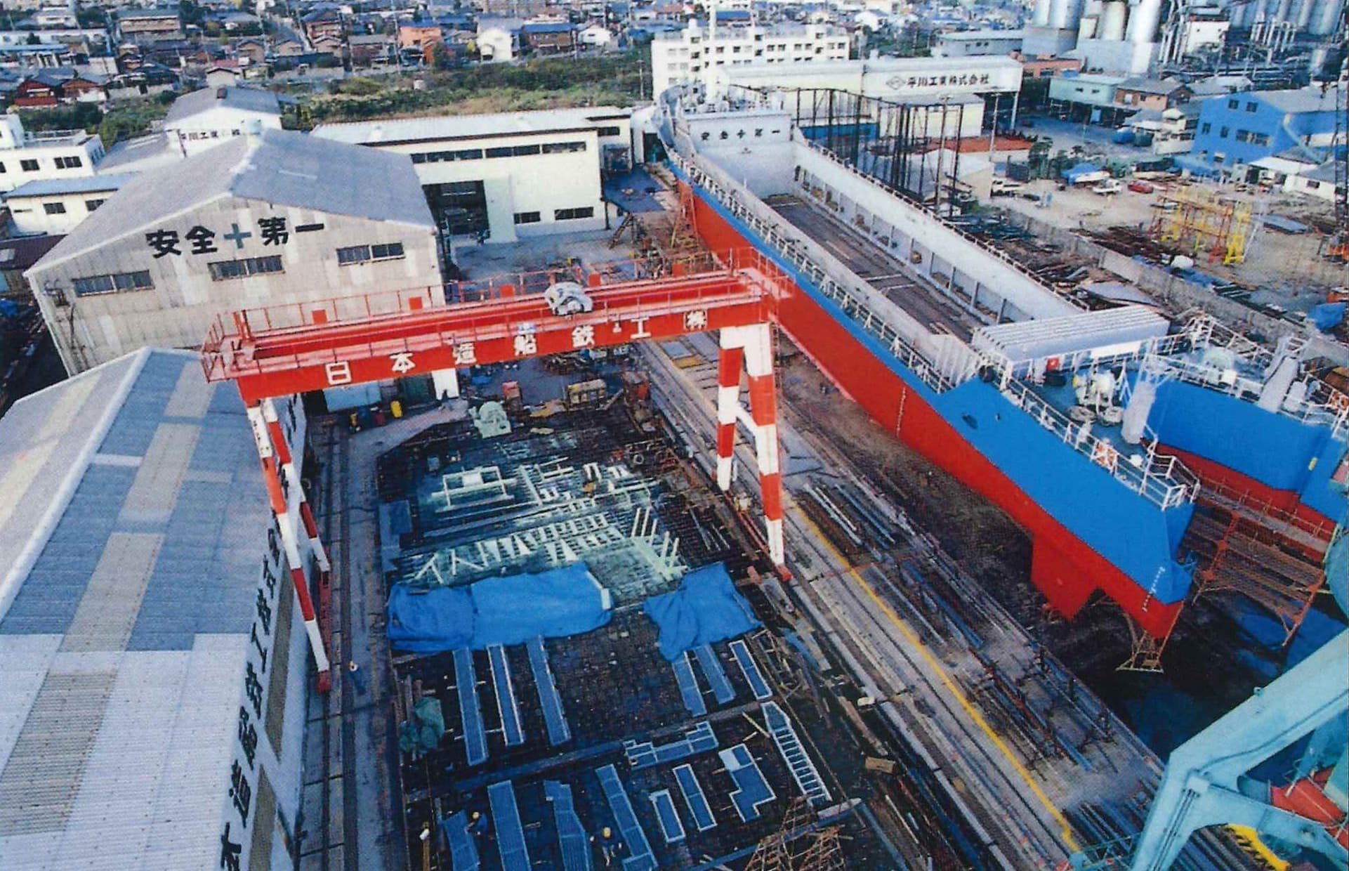 クレーンから望む